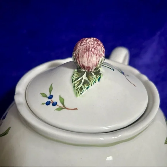 Princess House Vintage Garden Teapot - Picture 4 of 12